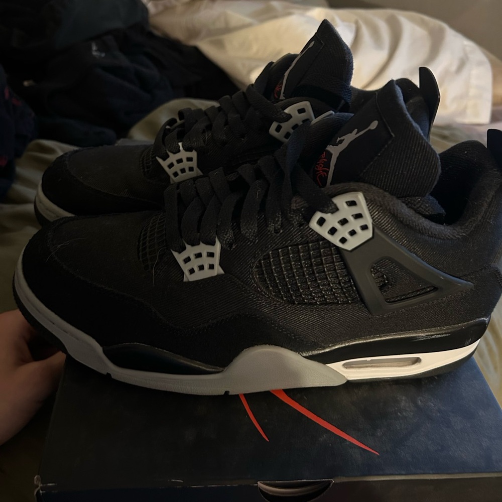 Jordan 4 black canvas